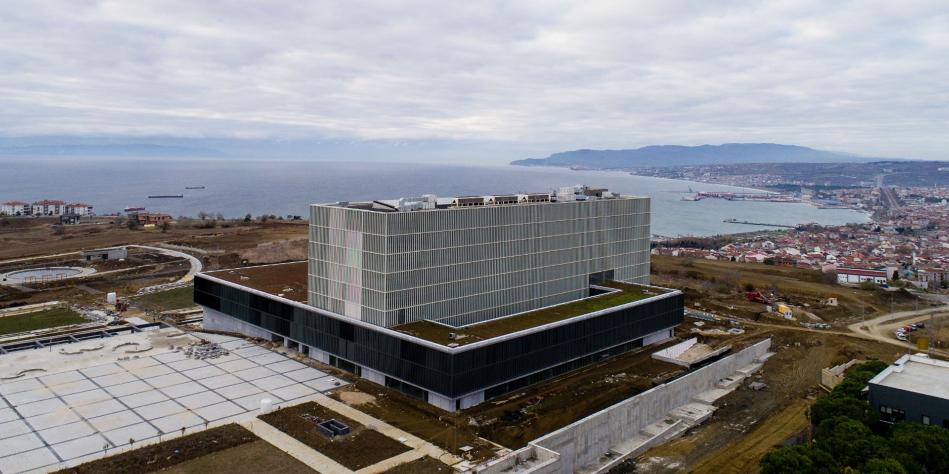 TEKİRDAĞ BÜYÜKŞEHİR BELEDİYESİ HİZMET BİNASI